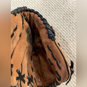 MacGregor boys baseball glove